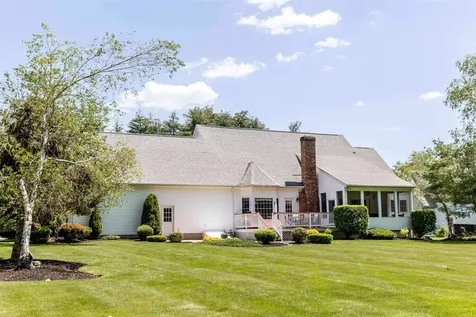 16 Farmington Drive Hudson NH 03051