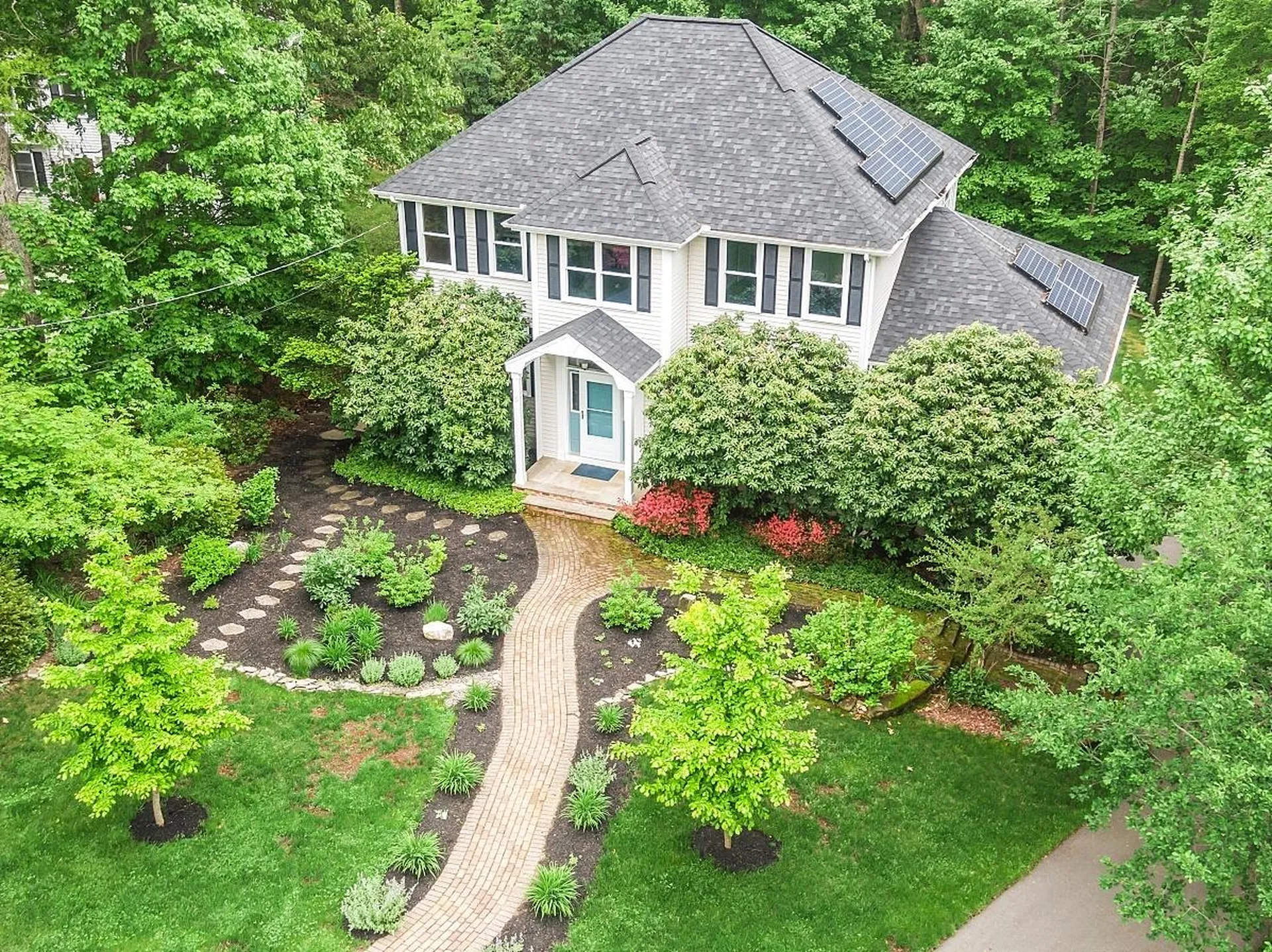 9 Wellington Circle Atkinson NH 03811