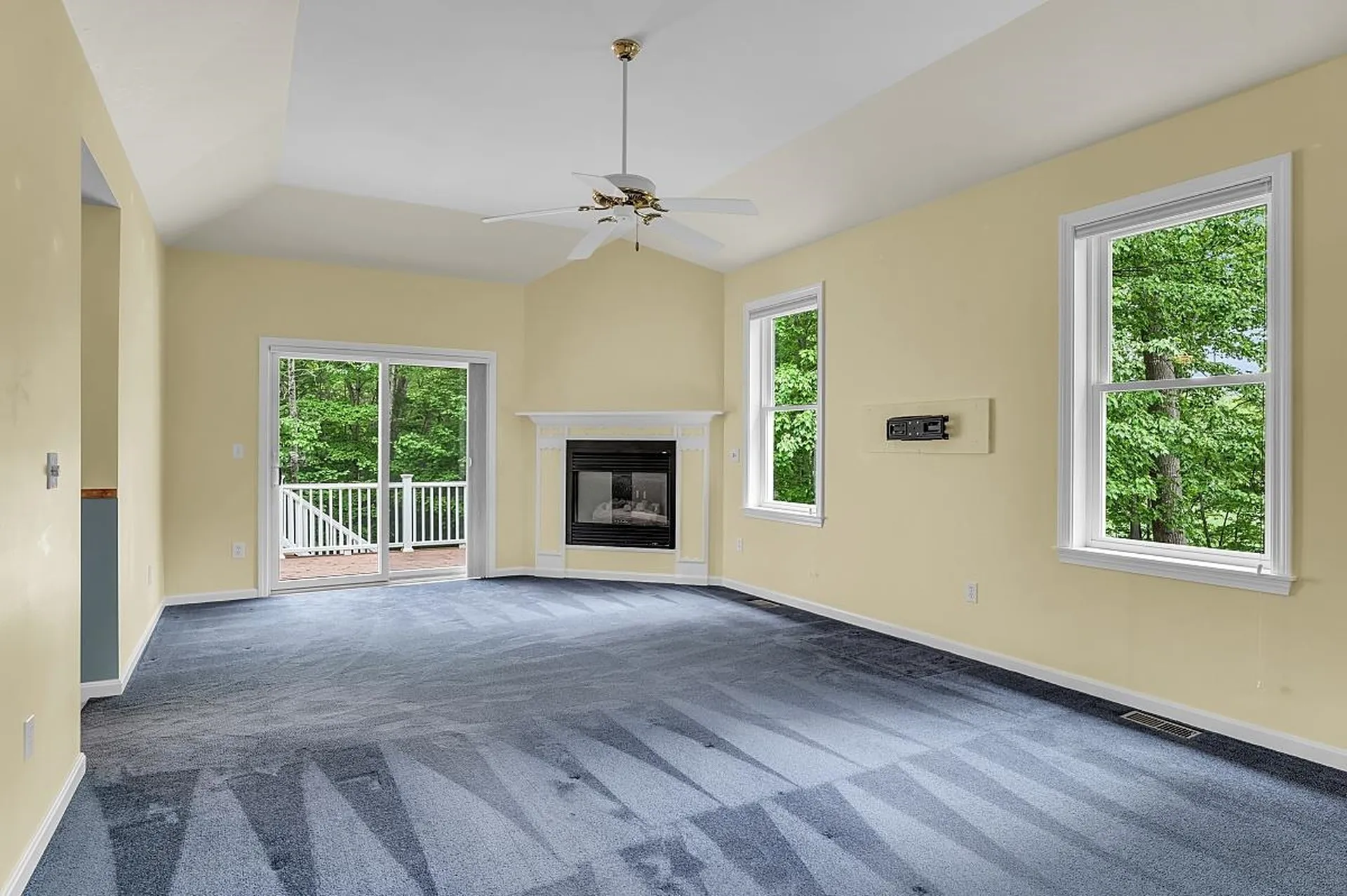 9 Wellington Circle Atkinson NH 03811