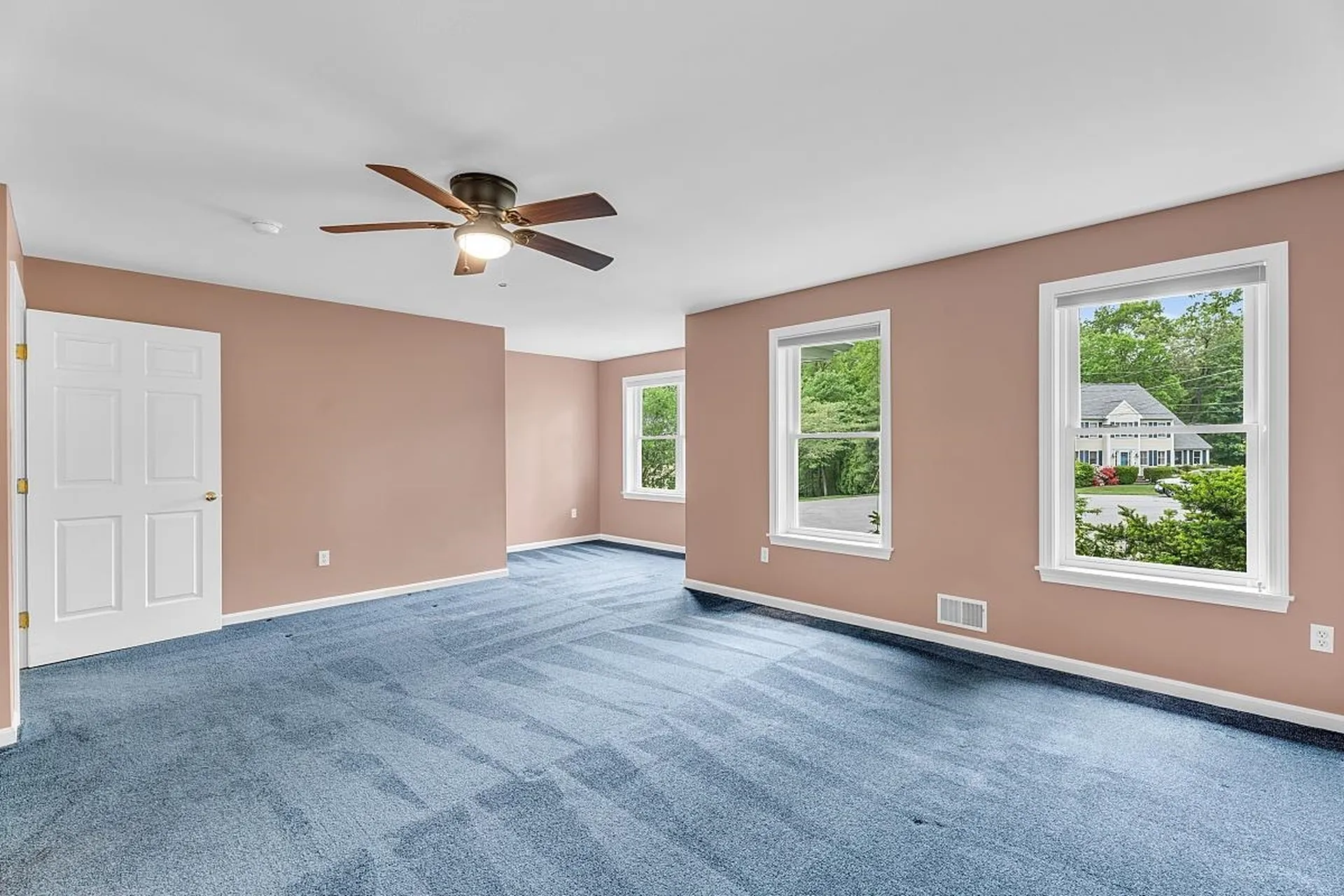 9 Wellington Circle Atkinson NH 03811