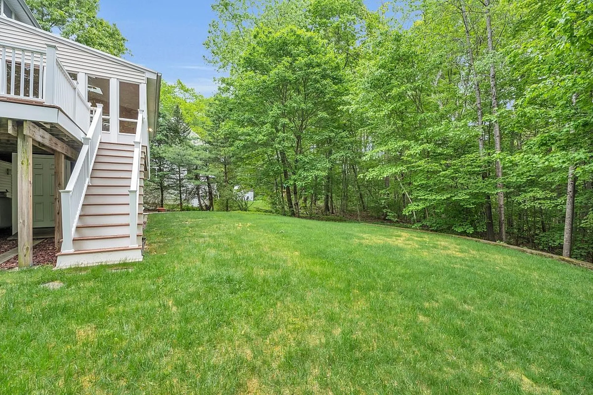 9 Wellington Circle Atkinson NH 03811