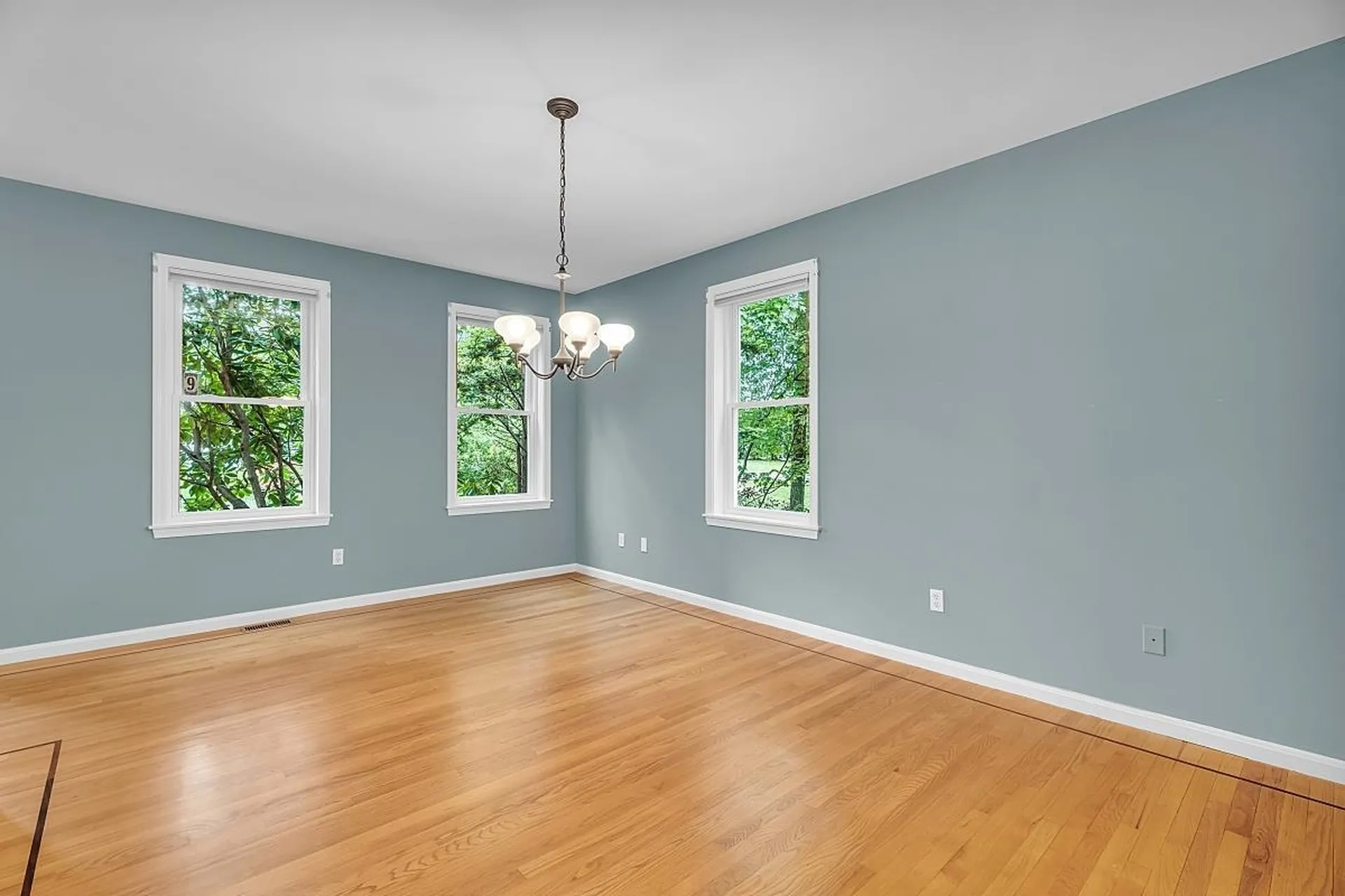 9 Wellington Circle Atkinson NH 03811