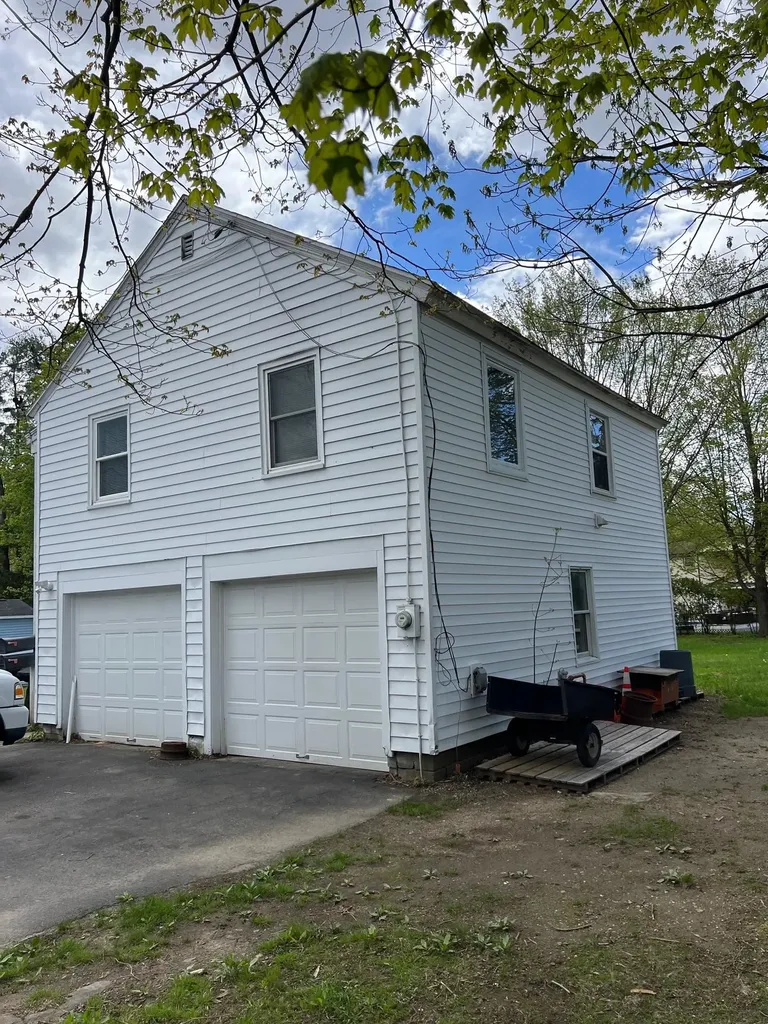 148 Pembroke Street Pembroke NH 03275
