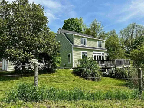18 Cross Place Springfield NH 03284