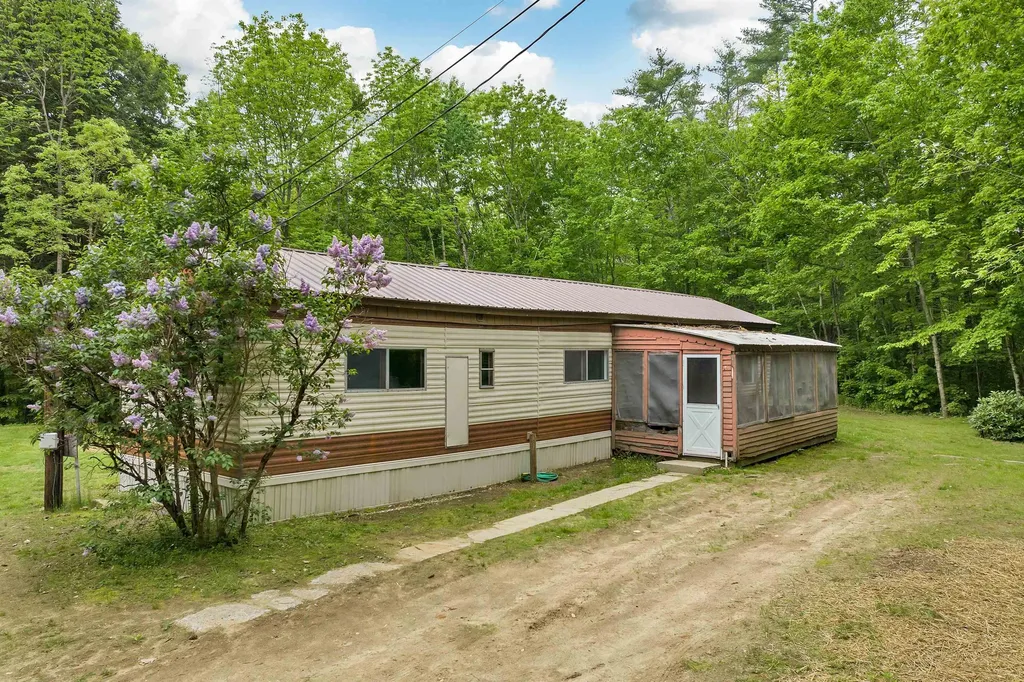 290 Spring Street Farmington NH 03835