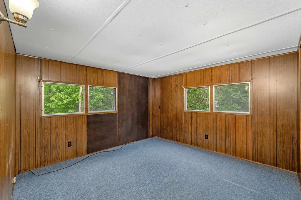 290 Spring Street Farmington NH 03835