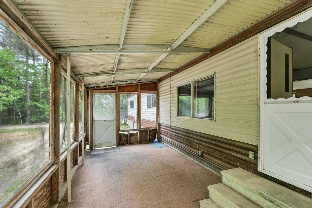 290 Spring Street Farmington NH 03835