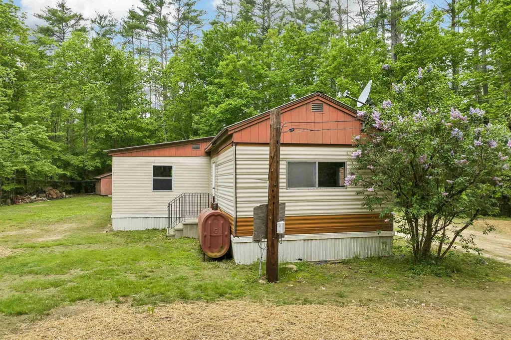 290 Spring Street Farmington NH 03835