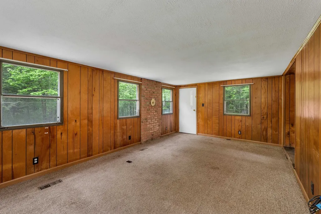 290 Spring Street Farmington NH 03835