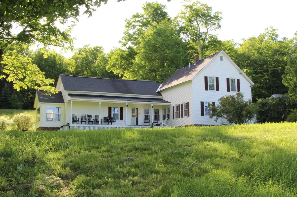 1348 S Hemlock Road Charlestown NH 03603