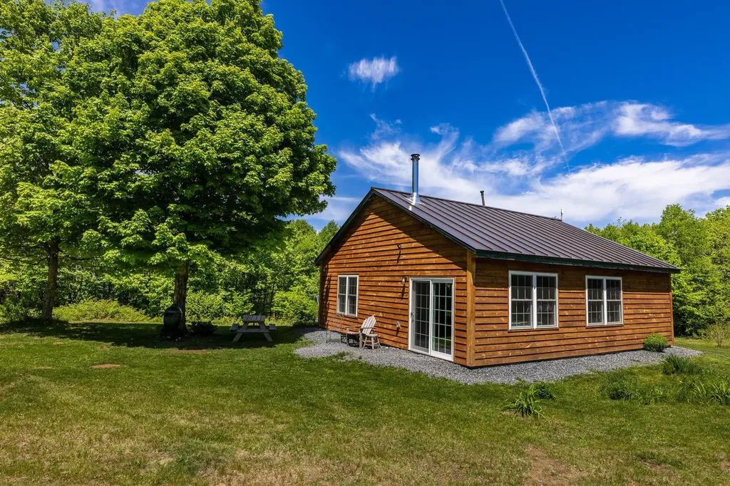 2304 Taylor Valley Road Vershire VT 05079