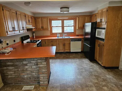 240 Nh Route 175 Campton NH 03223