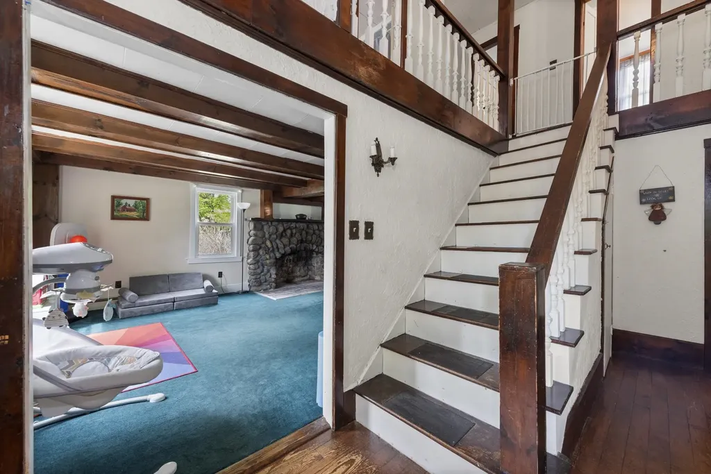 238 Murray Hill Road Hill NH 03243