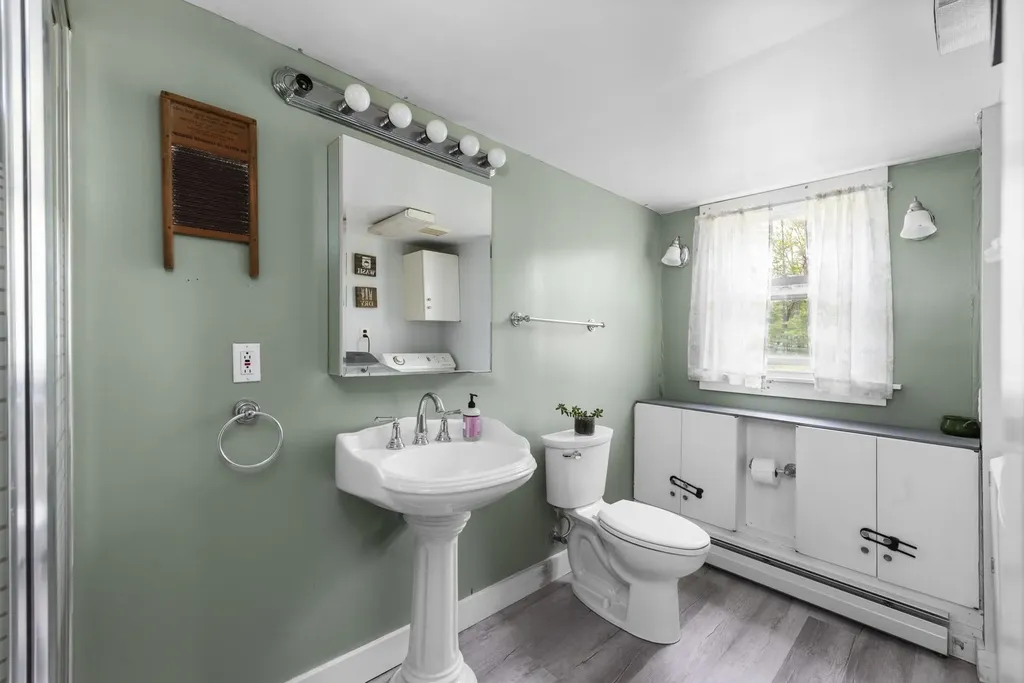 238 Murray Hill Road Hill NH 03243