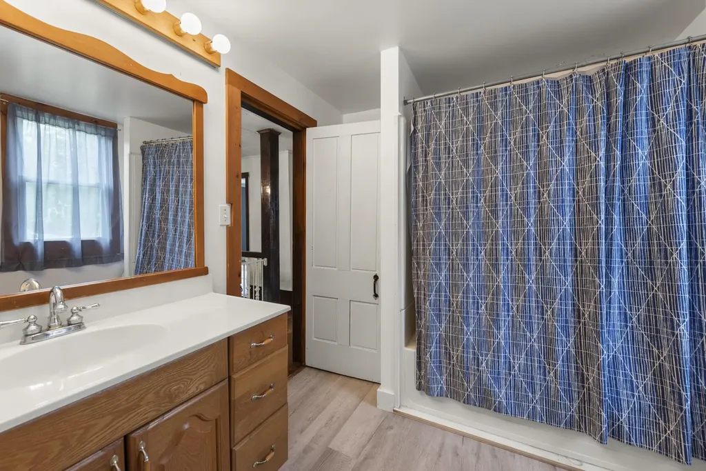238 Murray Hill Road Hill NH 03243