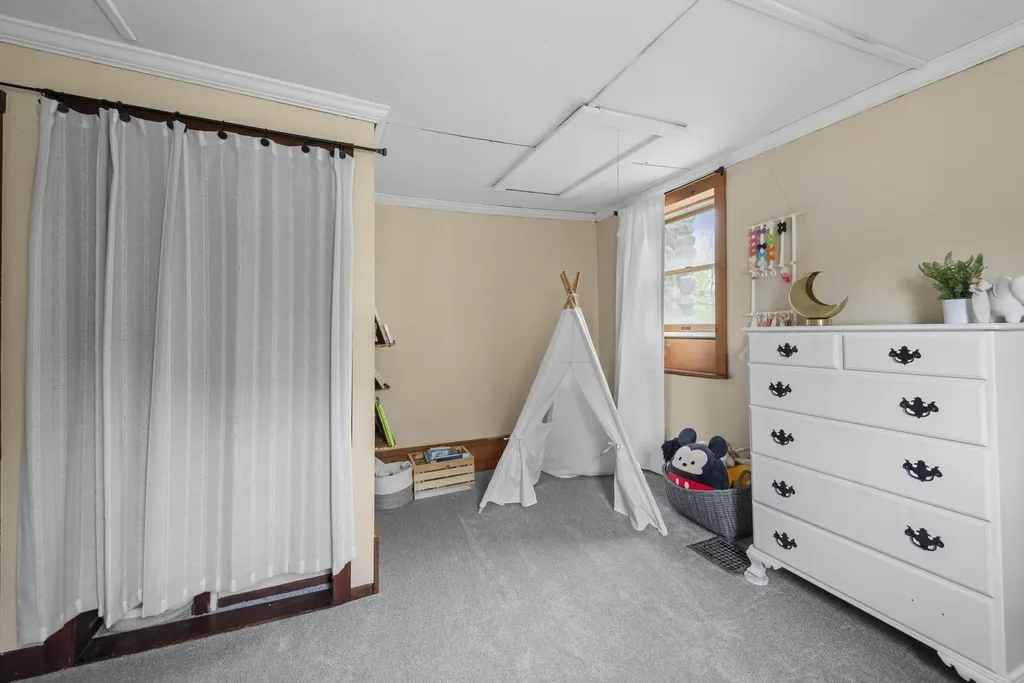 238 Murray Hill Road Hill NH 03243