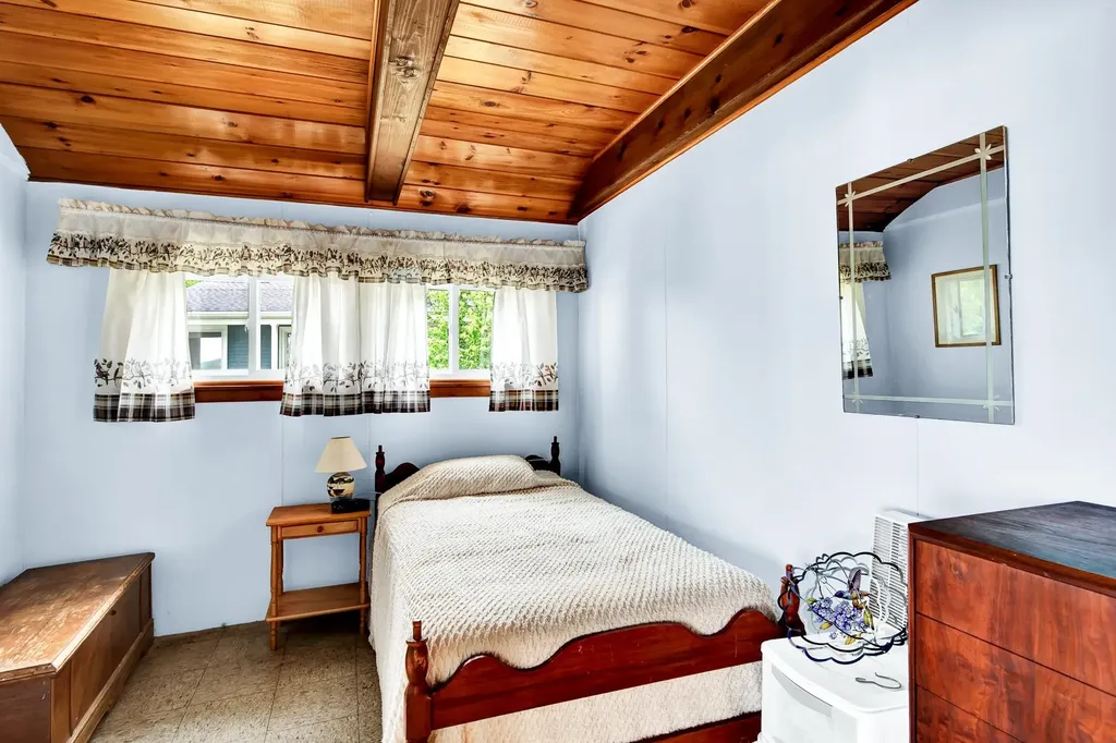 128 Lakeshore Drive Middleton NH 03887