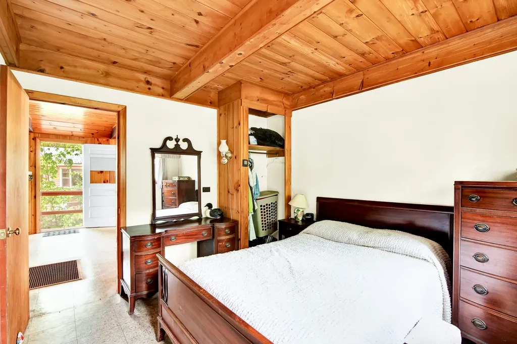 128 Lakeshore Drive Middleton NH 03887