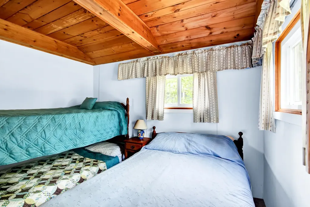 128 Lakeshore Drive Middleton NH 03887