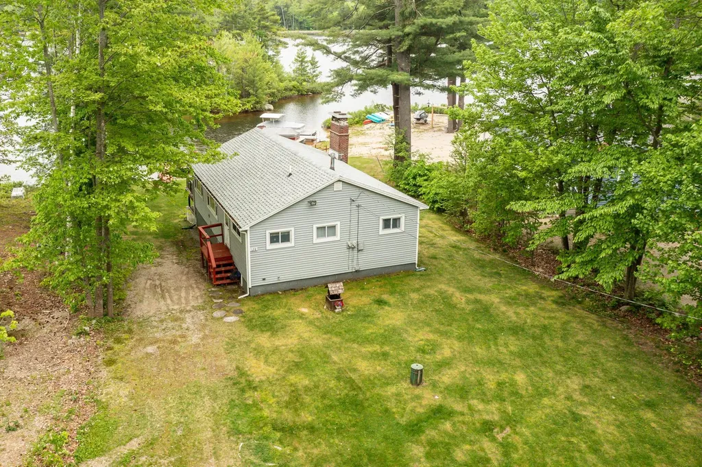 128 Lakeshore Drive Middleton NH 03887