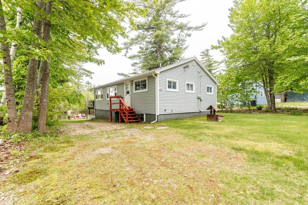 128 Lakeshore Drive Middleton NH 03887