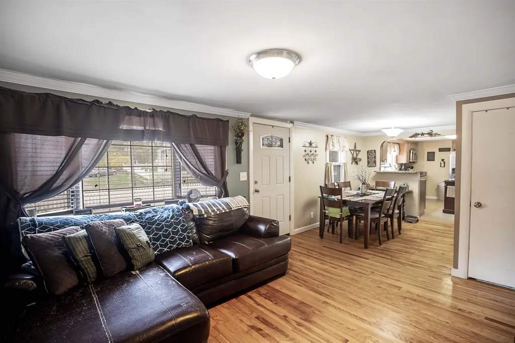 21 Jericho Road Pelham NH 03076
