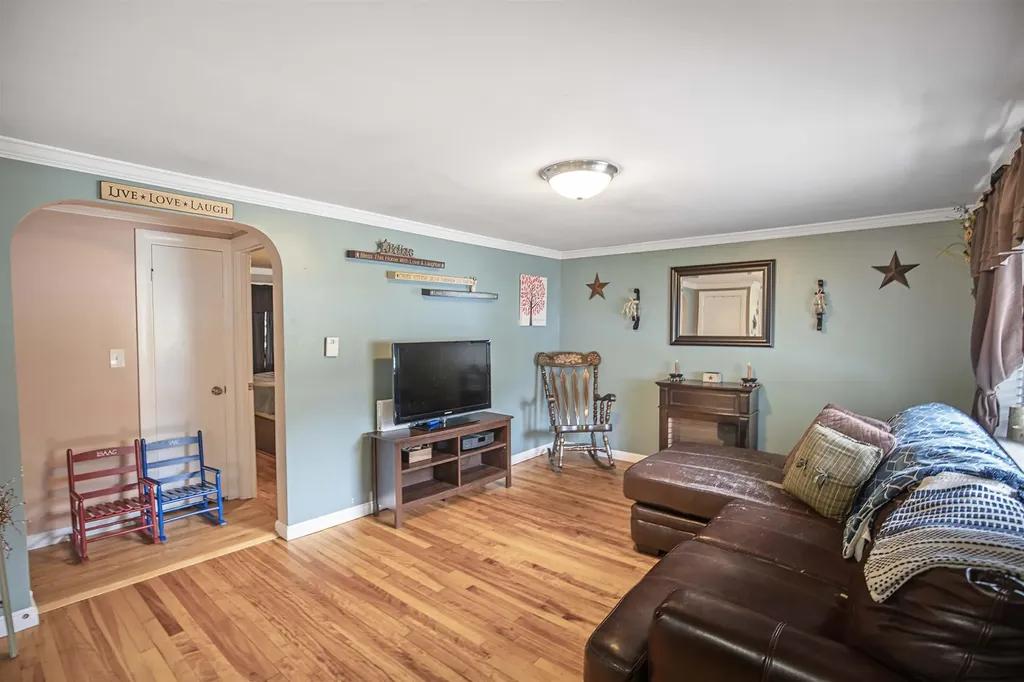 21 Jericho Road Pelham NH 03076