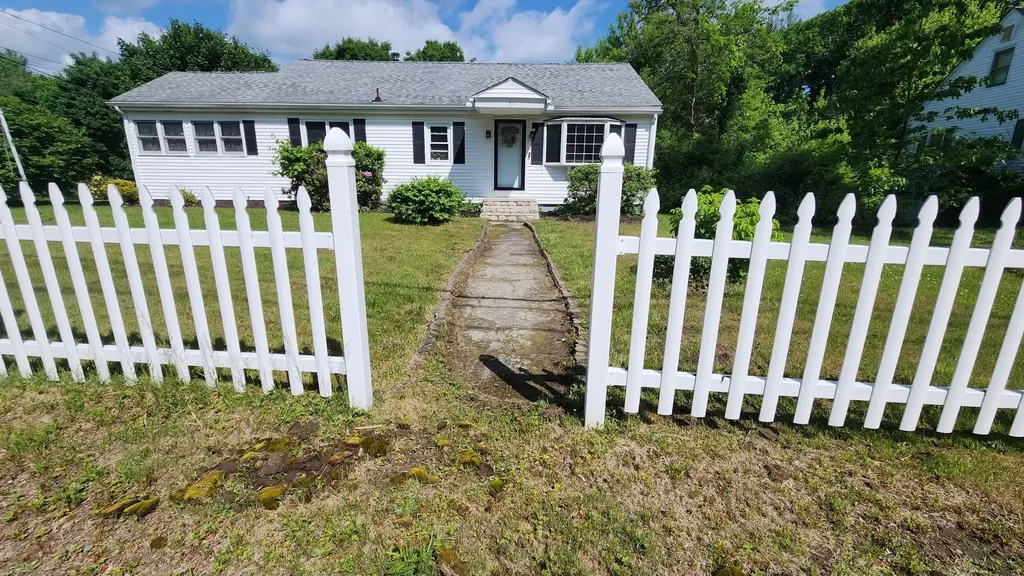 21 Jericho Road Pelham NH 03076