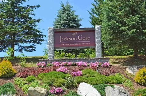 501/503 Qii Jackson Gore Adams House Ludlow VT 05149