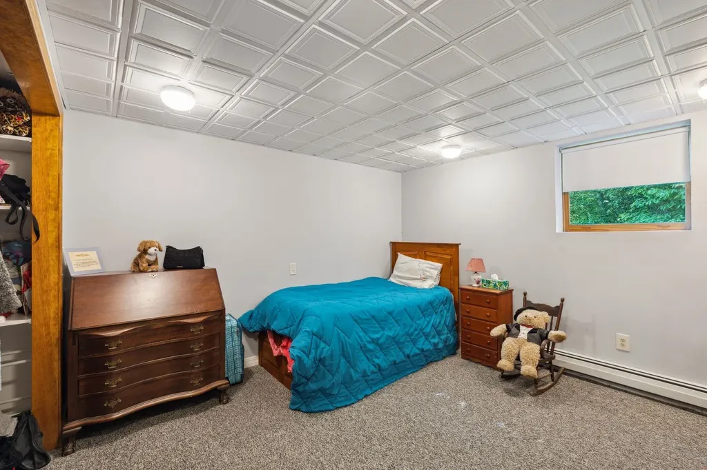 17 Pierce Pinnacle Hartland VT 05049