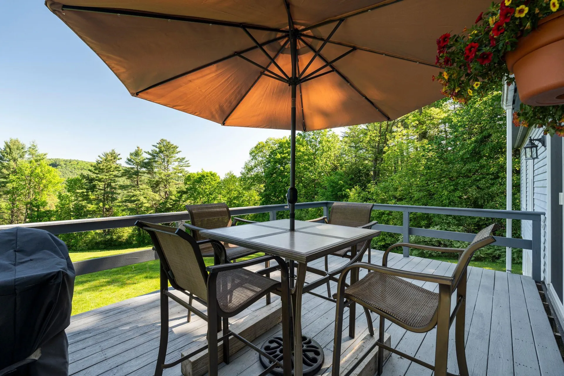 17 Pierce Pinnacle Hartland VT 05049