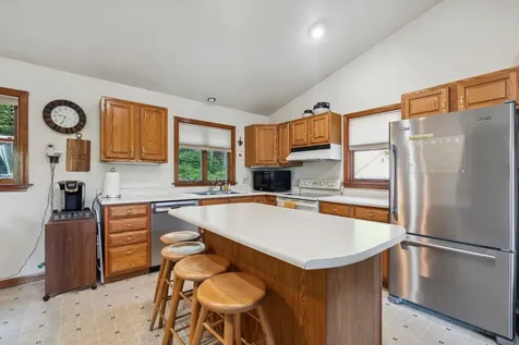 17 Pierce Pinnacle Hartland VT 05049