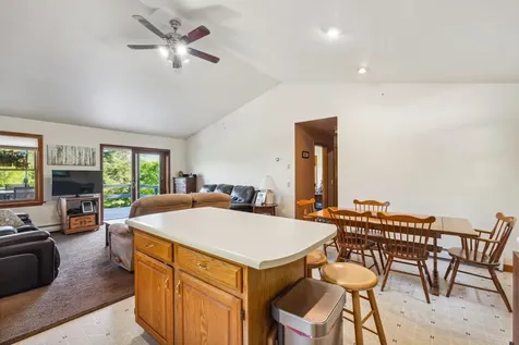 17 Pierce Pinnacle Hartland VT 05049