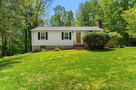 6 Wilkele Road Sandown NH 03873