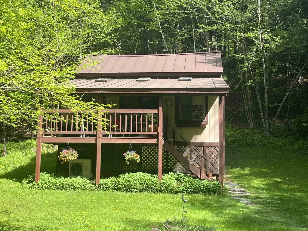 306 Brook Road Middlesex VT 05602