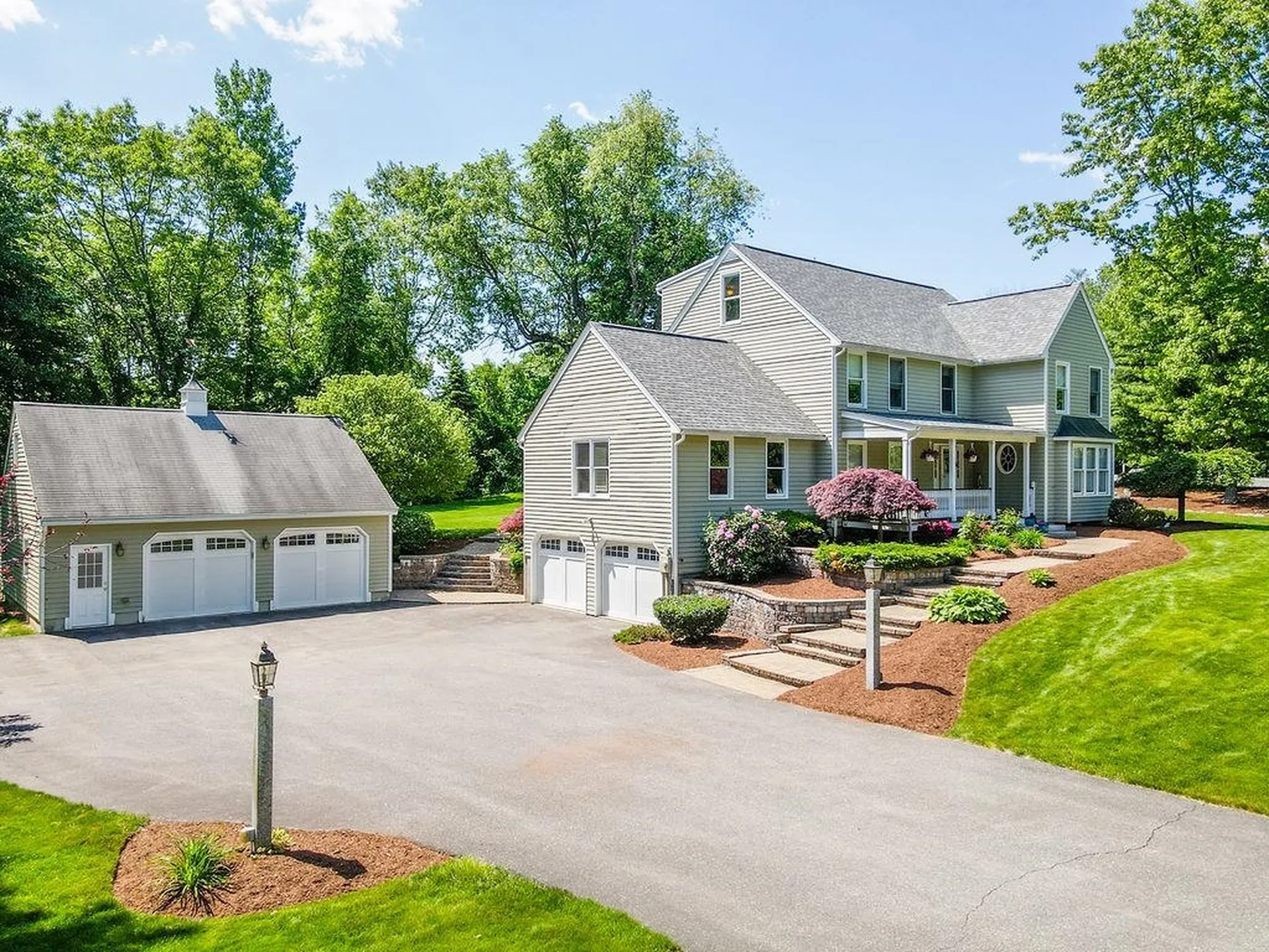 8 Carriage Lane Milford NH 03055