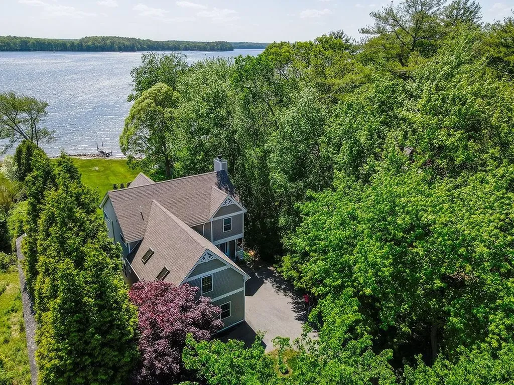 401 Dover Point Road Dover NH 03820