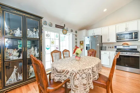 41 Winchester Drive Hampstead NH 03826