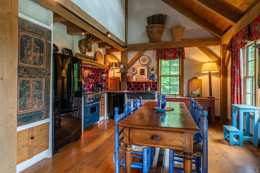 55 Dunn Lane Dorset VT 05251