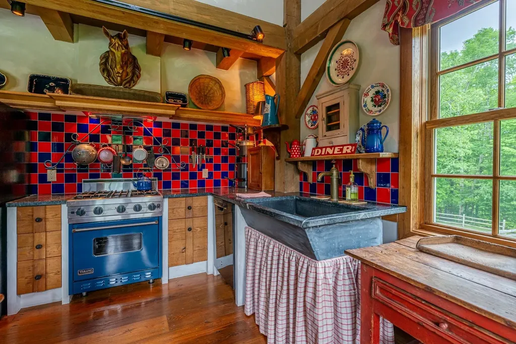 55 Dunn Lane Dorset VT 05251