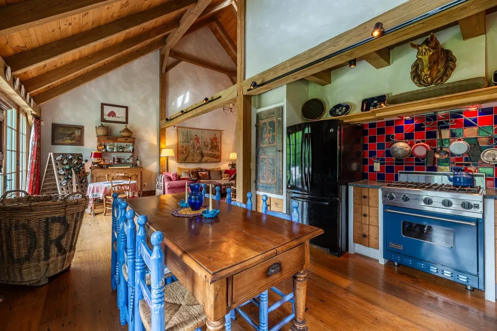 55 Dunn Lane Dorset VT 05251