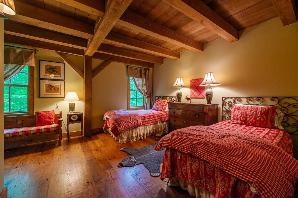 55 Dunn Lane Dorset VT 05251