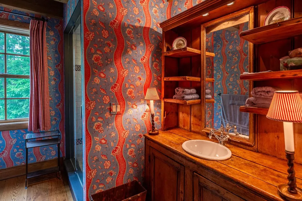 55 Dunn Lane Dorset VT 05251