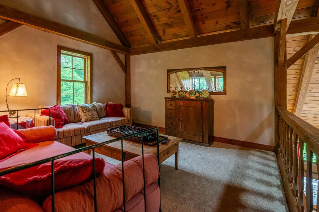 55 Dunn Lane Dorset VT 05251