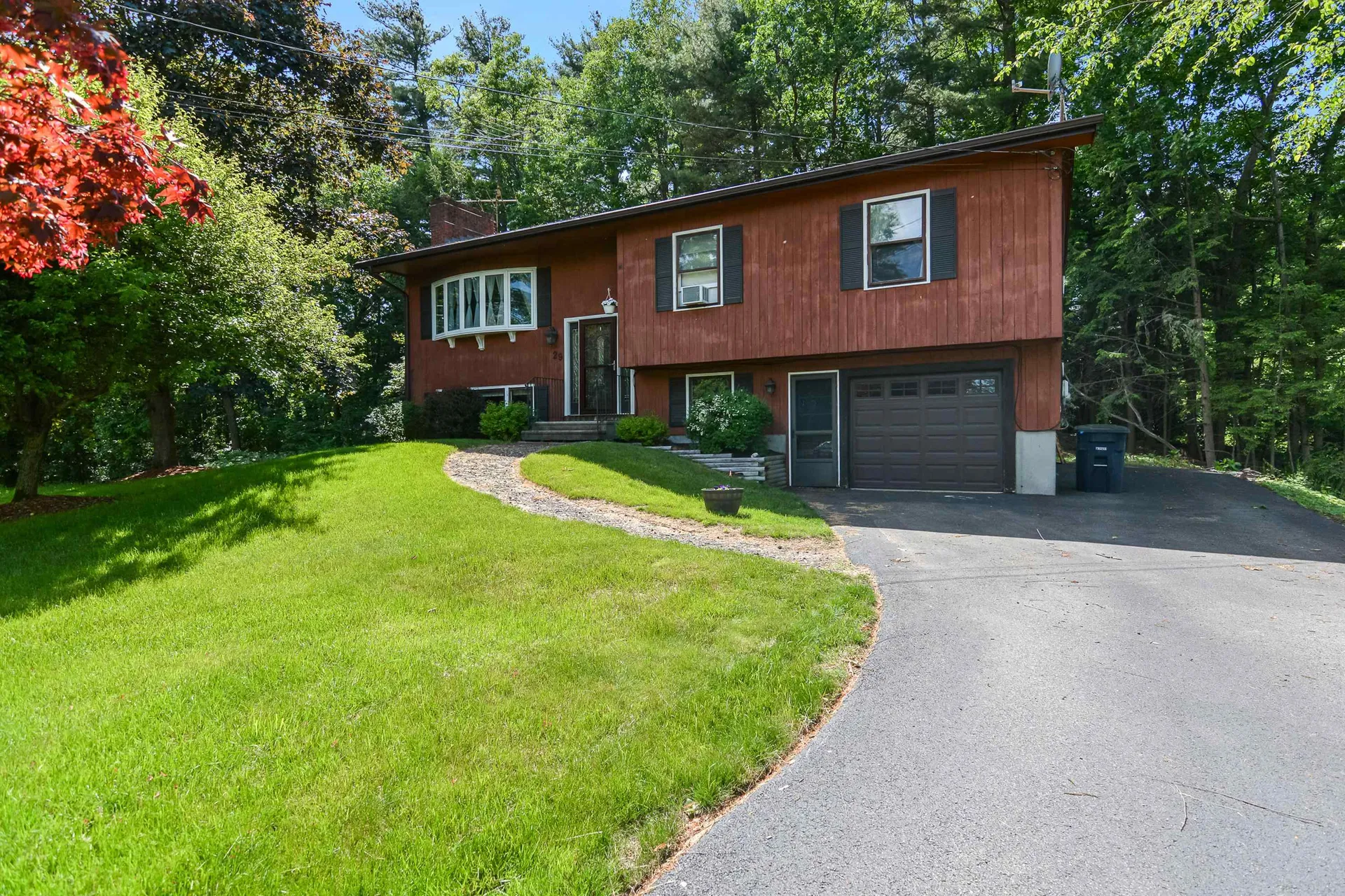 29 Sims Street Nashua NH 03063