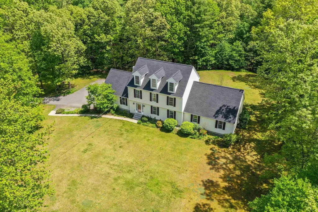 73 Woodward Road Merrimack NH 03054