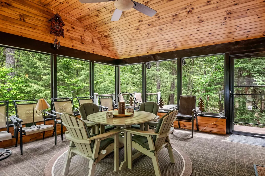 49 John Avery Lane Sunapee NH 03782