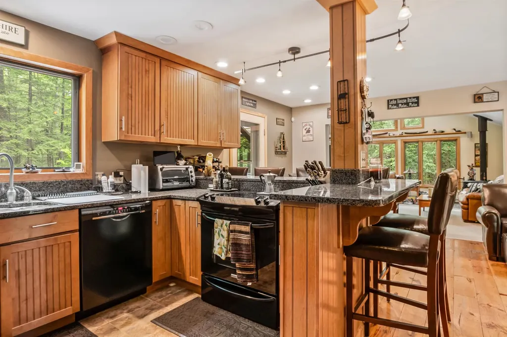 49 John Avery Lane Sunapee NH 03782