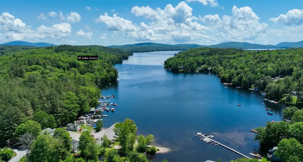 49 John Avery Lane Sunapee NH 03782