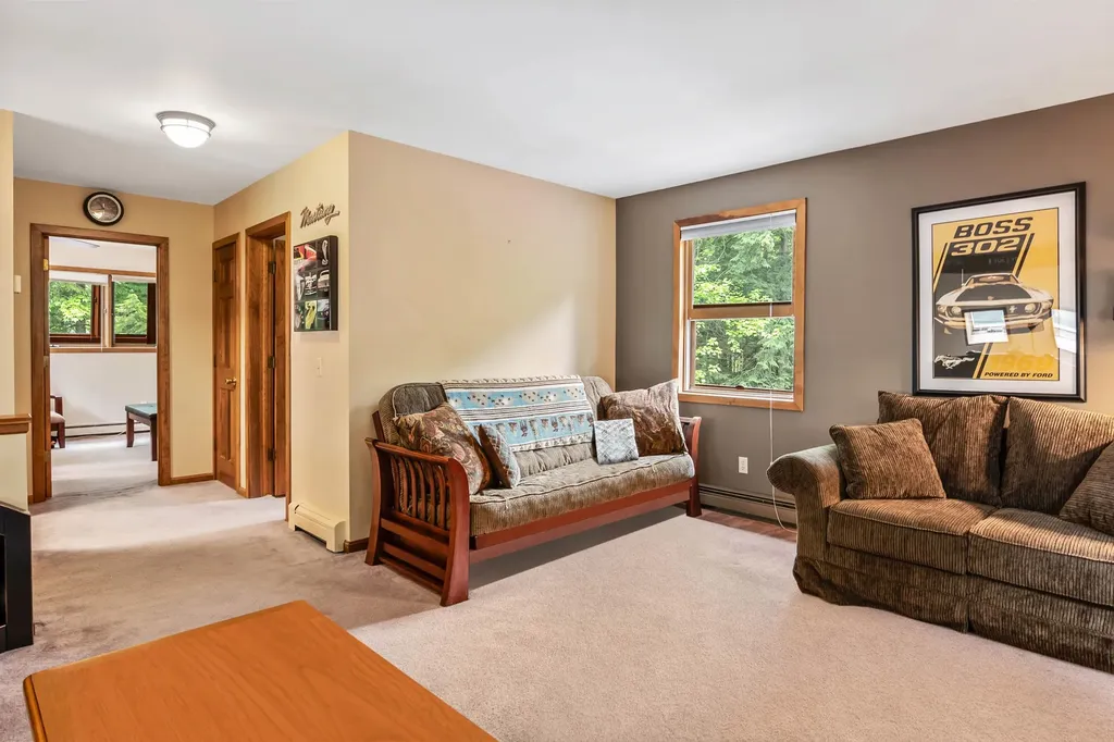 49 John Avery Lane Sunapee NH 03782